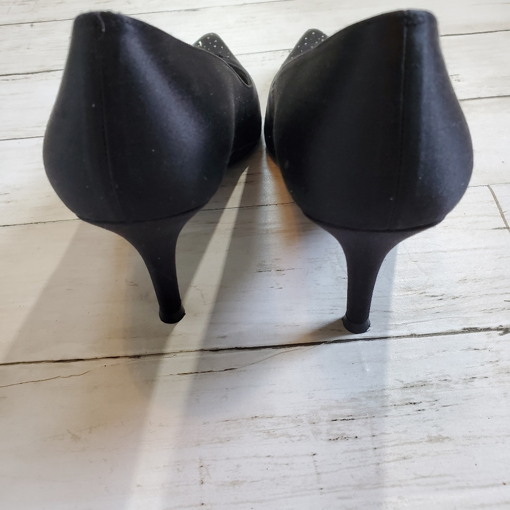 Stuart weitzman black satin high heel stiletto w‎ rhinestones size 8.5 poiny Toe - Picture 6 of 8